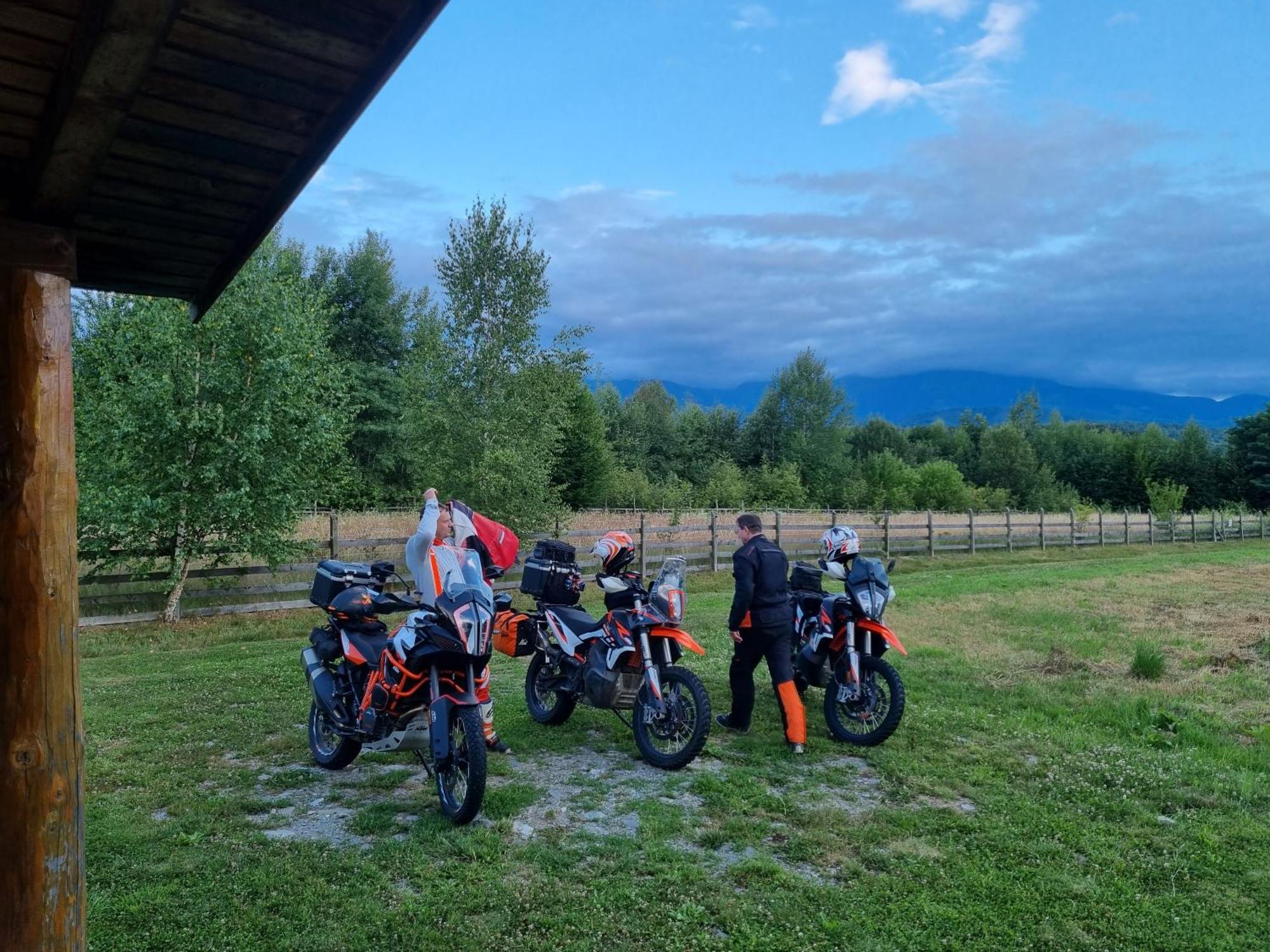 Musketeers Cabin Porumbacu de Sus Bagian luar foto